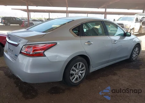 2014 Nissan Altima 2.5/2.5 S/2.5 Sl/2.5 Sv из США, поврежденный, VIN 1N4AL3AP5EN332105